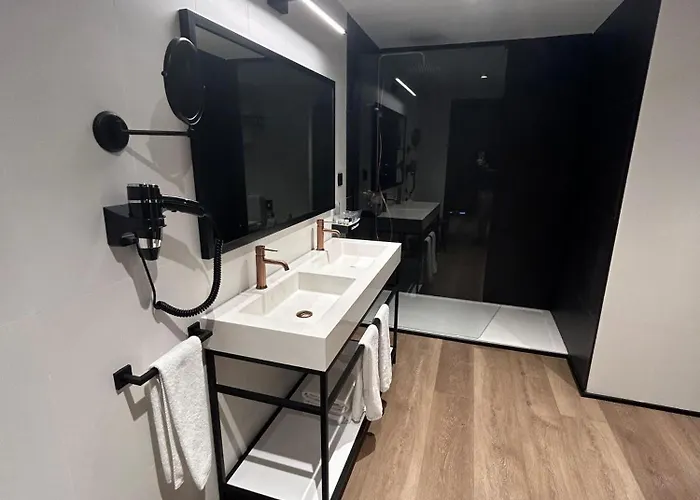 ديمار فالنسيا